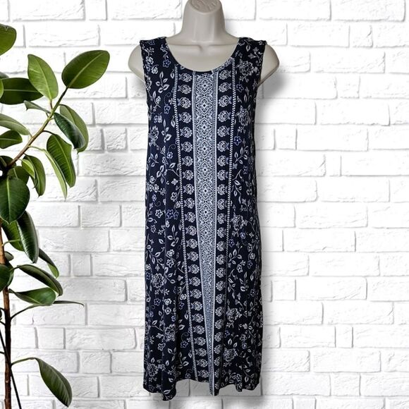 Maurices Floral Patterned Shift Dress - Picture 1 of 9